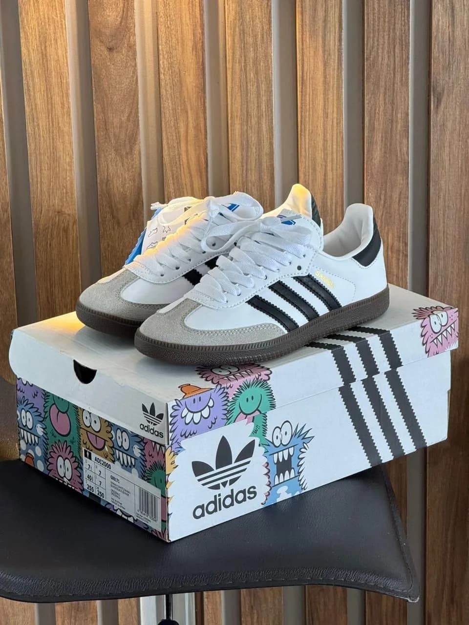 ADIDAS SAMBA.